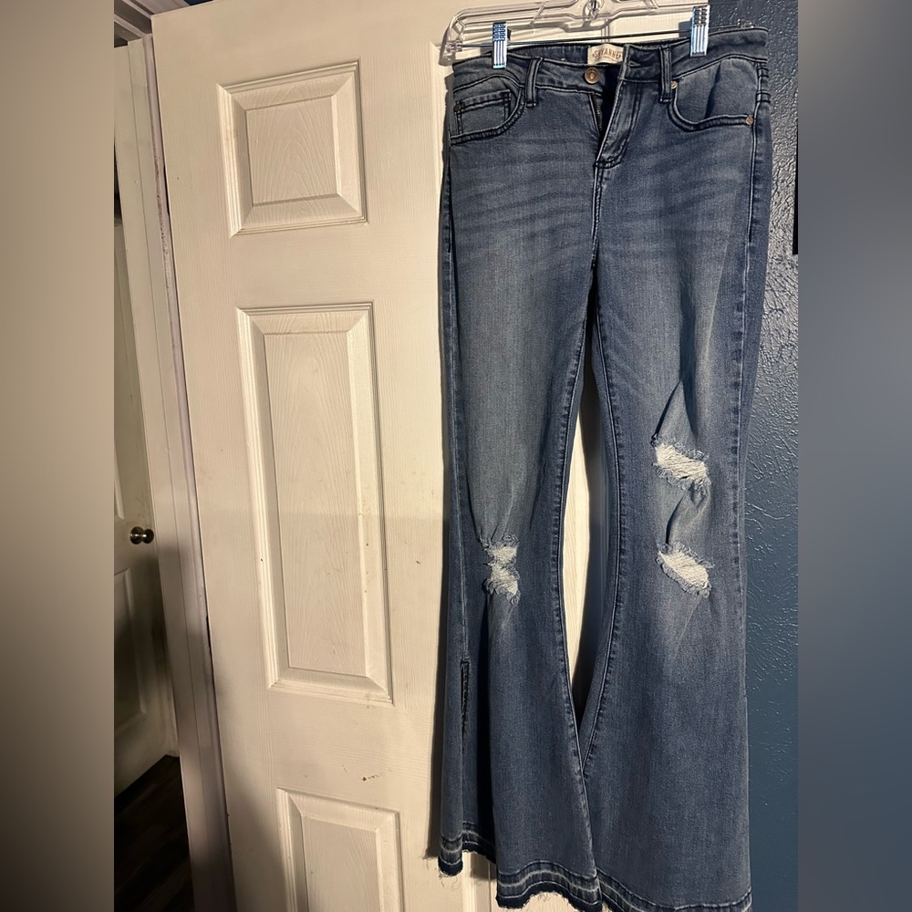 NWOT Shyanne size 27R Flare